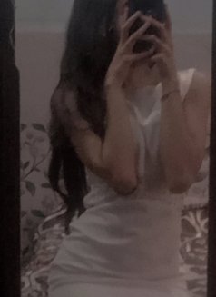 Shreya Chaudhary Outcall Only - puta in Noida Photo 4 of 4