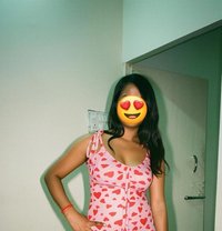 Shreya, Delhi Single Independent Girl - escort in New Delhi Photo 2 of 2
