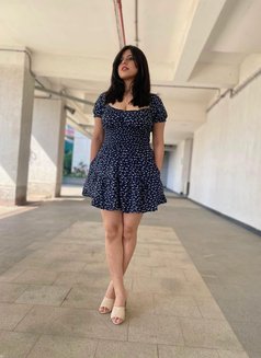 Shreya in banglore - escort in Bangalore Photo 2 of 4