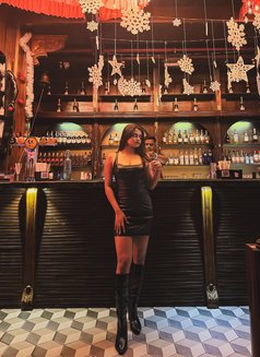 Shreya - escort in Jaipur Photo 3 of 6