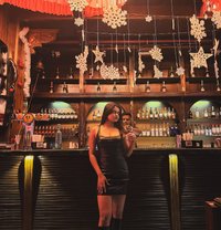 Shreya - puta in Jaipur