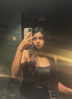 Shreya - escort in Jaipur Photo 5 of 6
