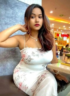 Shreya - escort in Pune Photo 1 of 2