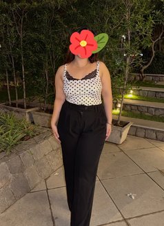 Shreya Goyal - escort in Noida Photo 2 of 6