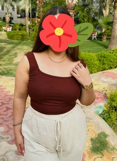 Shreya Goyal - escort in Noida Photo 4 of 6