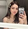 Shreya Gupta - puta in Kolkata Photo 1 of 2