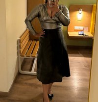 Shreya Hot Girl - puta in New Delhi