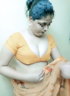 Shreya Housewife Thane - puta in Thane Photo 3 of 3