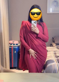 Shreya Independent Model (Business Bay) - puta in Dubai Photo 1 of 12