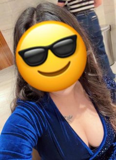 Shreya Independent Model (Business Bay) - escort in Dubai Photo 9 of 12