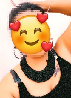 Shreya Independent Model Girl - escort in Gurgaon Photo 1 of 2