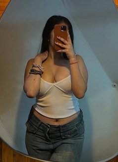 Shreya - escort in Ahmedabad Photo 1 of 3