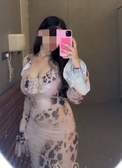 Shreya - escort in Ahmedabad Photo 1 of 5