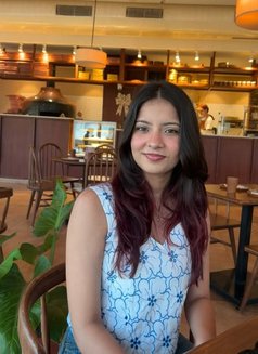 Shreya - escort in Hyderabad Photo 1 of 6