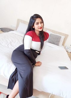 Shreya - escort in Hyderabad Photo 3 of 6