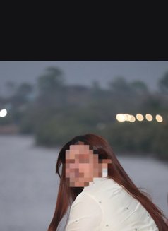 Shreya - escort in Chennai Photo 3 of 5