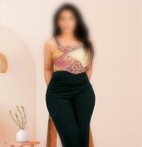 Shreya - escort in Mumbai Photo 1 of 1