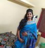 Shreya - escort in Mumbai Photo 1 of 2