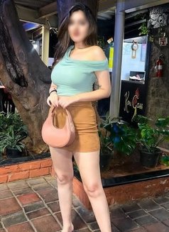 Muskan Jaiswal - escort in New Delhi Photo 1 of 2