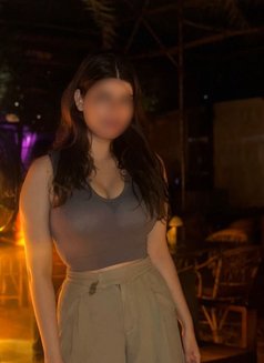 Shreya - escort in New Delhi Photo 1 of 3