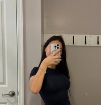 Shreya - escort in Noida