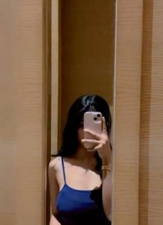 Shreya - puta in Pune Photo 4 of 4