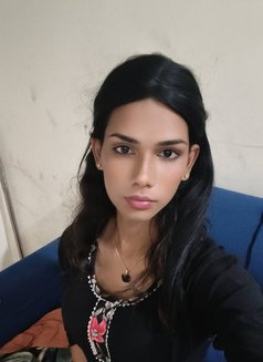 Shreya - Transsexual escort in Hyderabad Photo 3 of 3