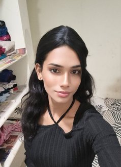 Shreya - Transsexual escort in Hyderabad Photo 6 of 6