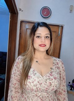 Shreya Kalra 🥰🦹🏻‍♀️ - escort in Ahmedabad Photo 4 of 8