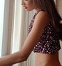 Shreya Mathur - puta in Bangalore Photo 2 of 6