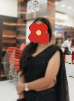 ꧁༒Shreya🦋(Meet & Cam)༒꧂25 - puta in Mumbai Photo 4 of 4