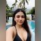 Shreya Panchal - puta in Ahmedabad Photo 2 of 2