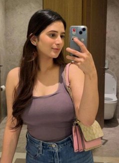 Shreya Patil - puta in Chennai Photo 6 of 6