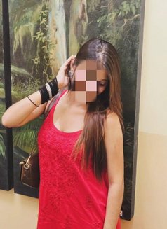 Shreya Pillai - puta in Chennai Photo 1 of 4