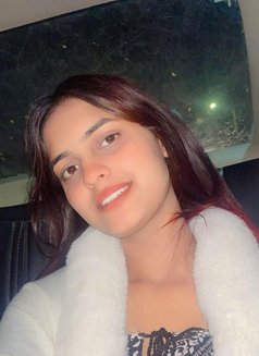 Shreya Real Cam - puta in Bangalore Photo 2 of 2