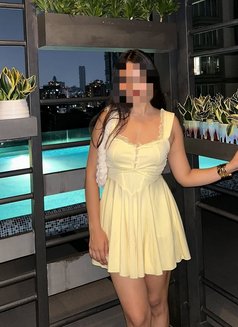 Shreya ( sexual chat, webcam ) meet up - escort in Hyderabad Photo 4 of 5
