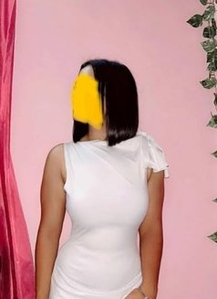 Shreya Shrivastav (GFE) - escort in Noida Photo 2 of 6