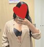 Shreya Singh 22 Years - puta in Mumbai Photo 8 of 8