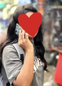 Shreya Singh 22 Years - escort in Mumbai Photo 1 of 8