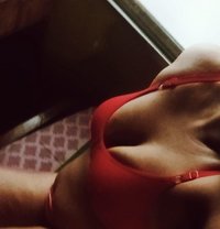 Shreya Singh - escort in Kolkata