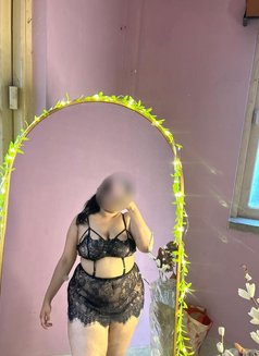 Shreya Singh - escort in Kolkata Photo 18 of 21