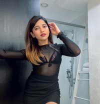Shreya Soni - puta in Vadodara