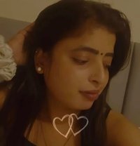 Shreya - puta in Indore