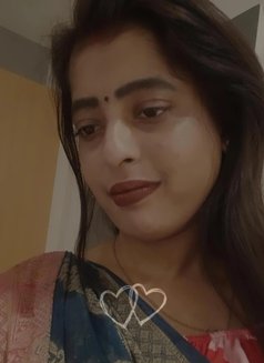 Shreya - puta in Indore Photo 4 of 4