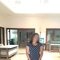 Shreya Thakur - puta in New Delhi Photo 2 of 4