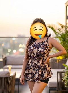 Shreya This Side - escort in Noida Photo 1 of 5
