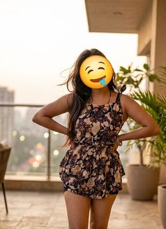 Shreya This Side - escort in Noida Photo 2 of 5