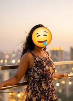 Shreya This Side - escort in Noida Photo 3 of 5
