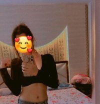 Shreya, Young N Hot Single Delhi Girl - escort in New Delhi