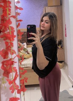 Shreyaaa - escort in Navi Mumbai Photo 1 of 5